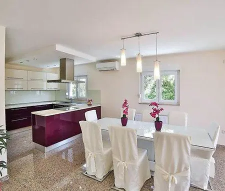 Villa Giulietta Kastela